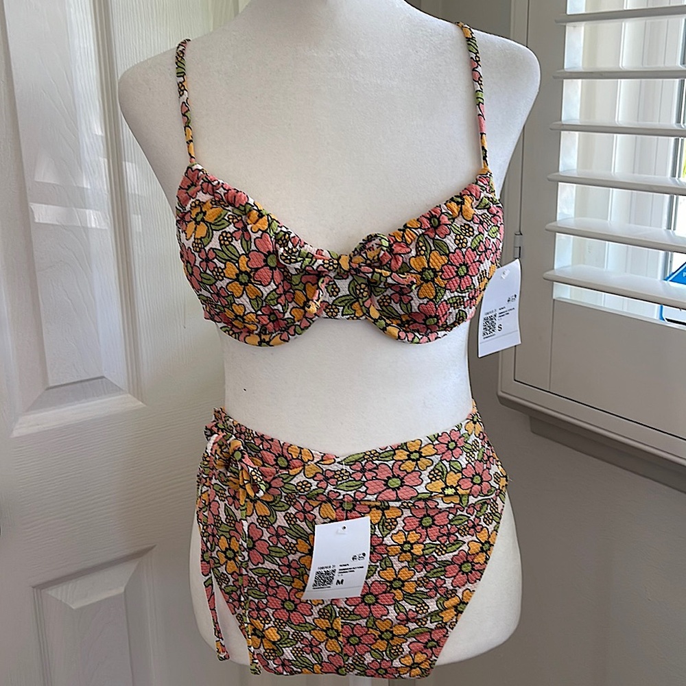 NWT Forever 21 Bikini with Additional String Bottom Set